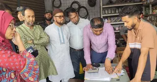 সিংগাইরে অতিরিক্ত দামে ডিজেল বিক্রি করায় জরিমানা